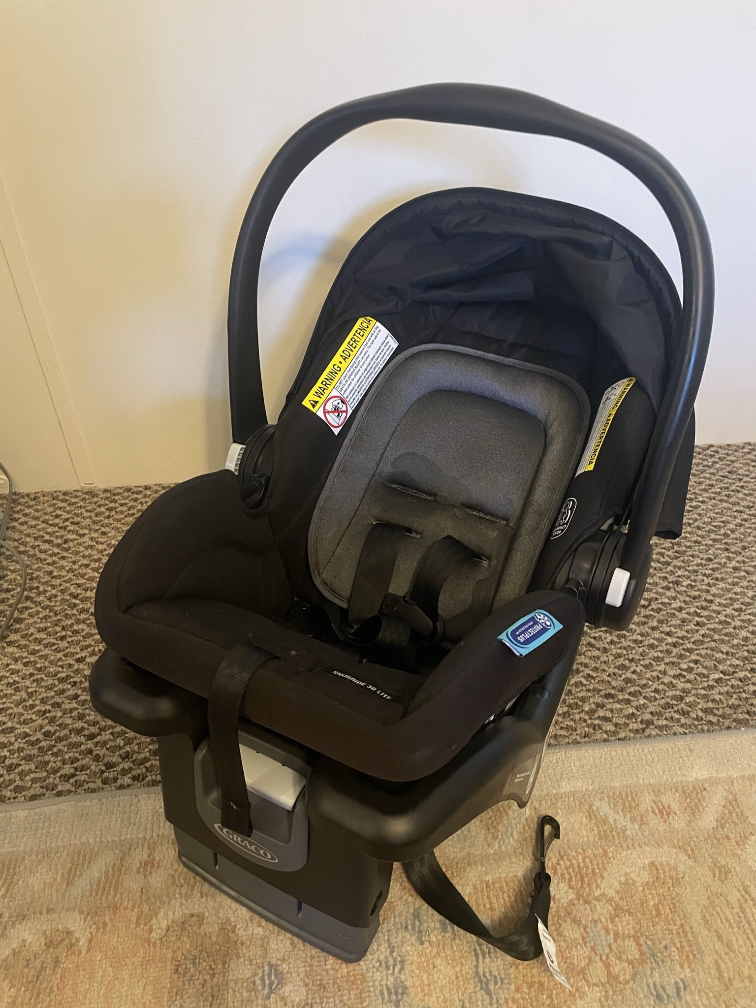 Graco Infant Carrier With Base