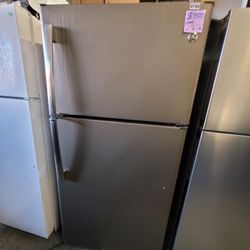 GE Refrigerator 