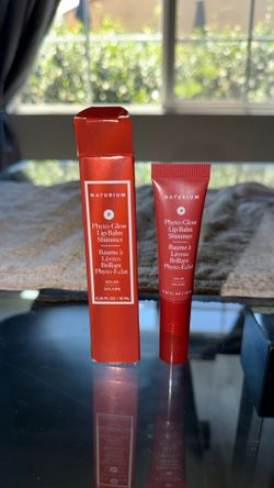 Naturium lip balm w/ shimmer