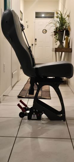 VAN CHAIR FOR FLOOR RAILS