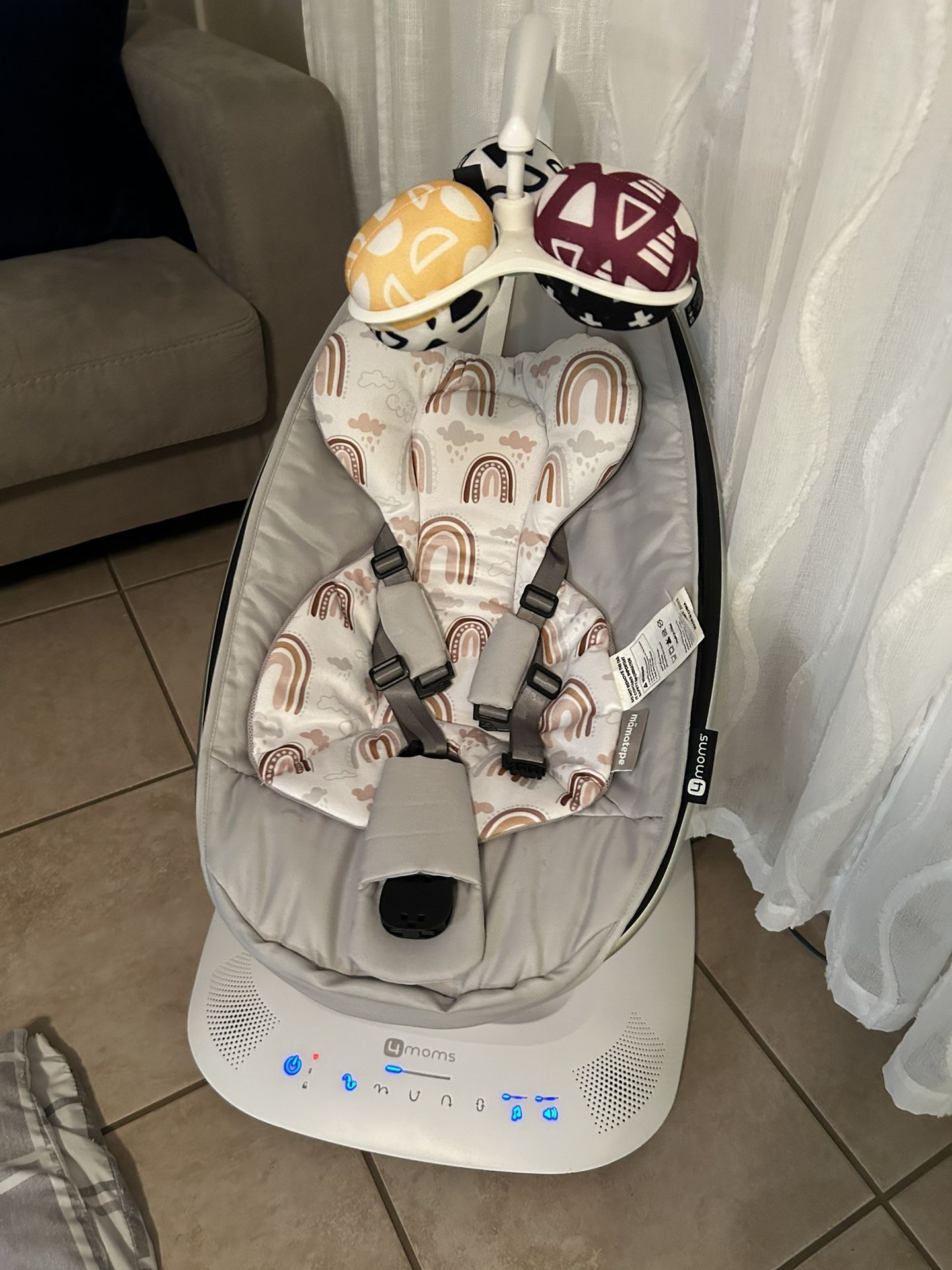 4Momz MamaRoo Multi-motion Baby Swing