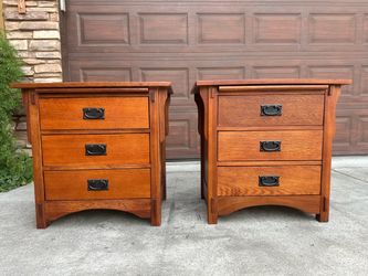 Pair of Solid Wood Mission 3-Drawer Nightstand with Pullout Tray