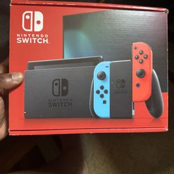 Nintendo Switch/SD card/Extra Controller All Together
