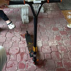 Mongoose Scooter