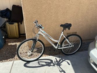 Roadmaster 26” Mountain Bike – Ready to Ride