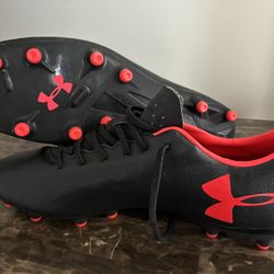 Under Armour  Cleats