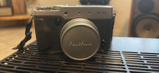 Fugifilm X-30 Retro Digital Camera Mint
