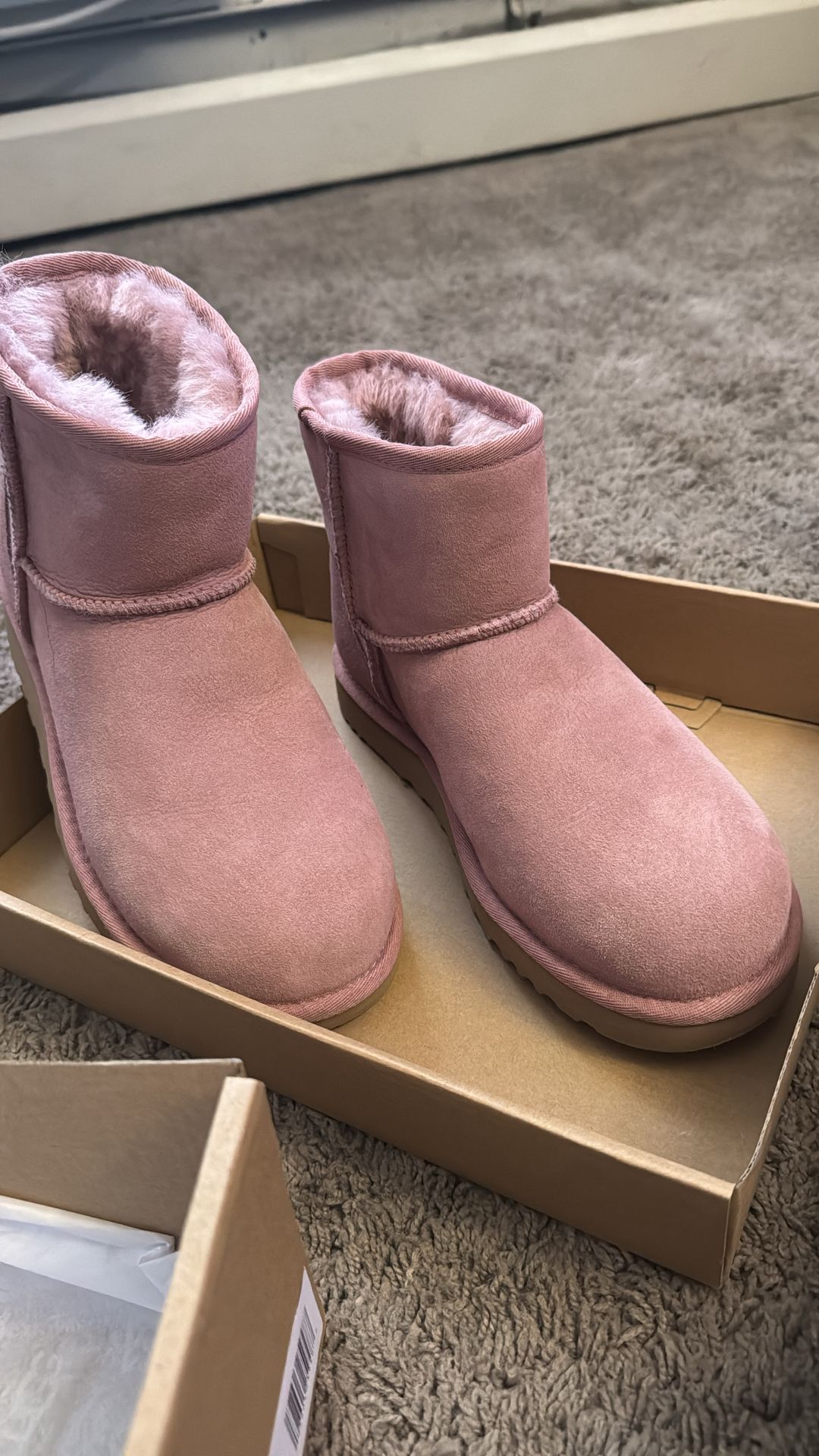 pink uggs women’s