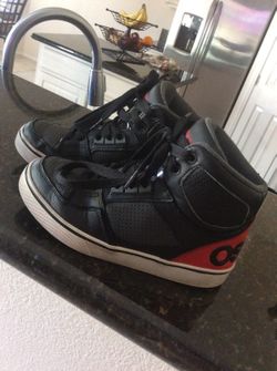 Boys OSIRIS - Size 3