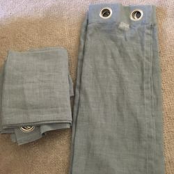 Set of 4 curtain panels light blue sheer