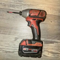 Milwaukee Drill Driver + M18 XC5 Rapid Battery  