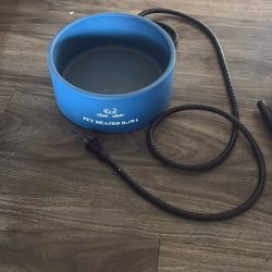 🐾 Claw Able Heated Pet Water Bowl – Large Capacity – 