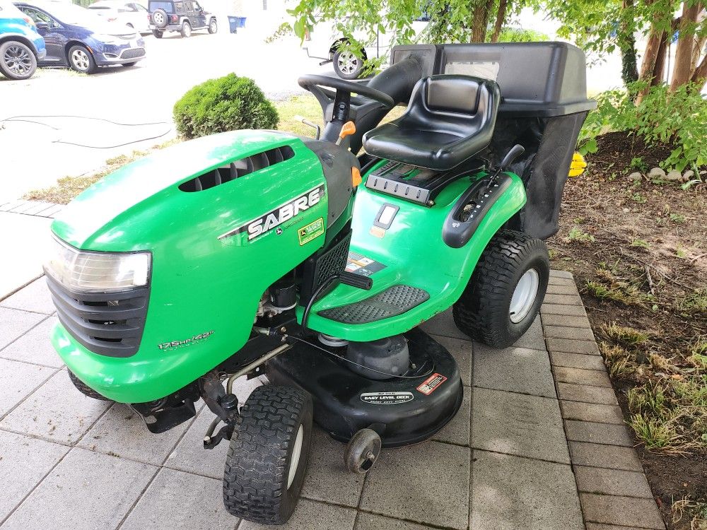 FREE DELIVERY- Riding LAWNMOWER