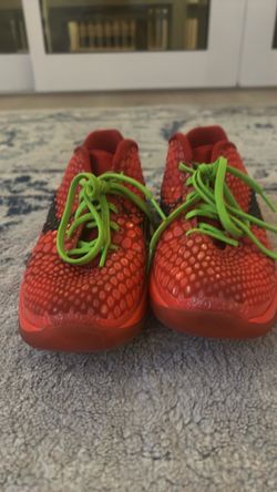 reverse grinches size 5.5 kobe’s