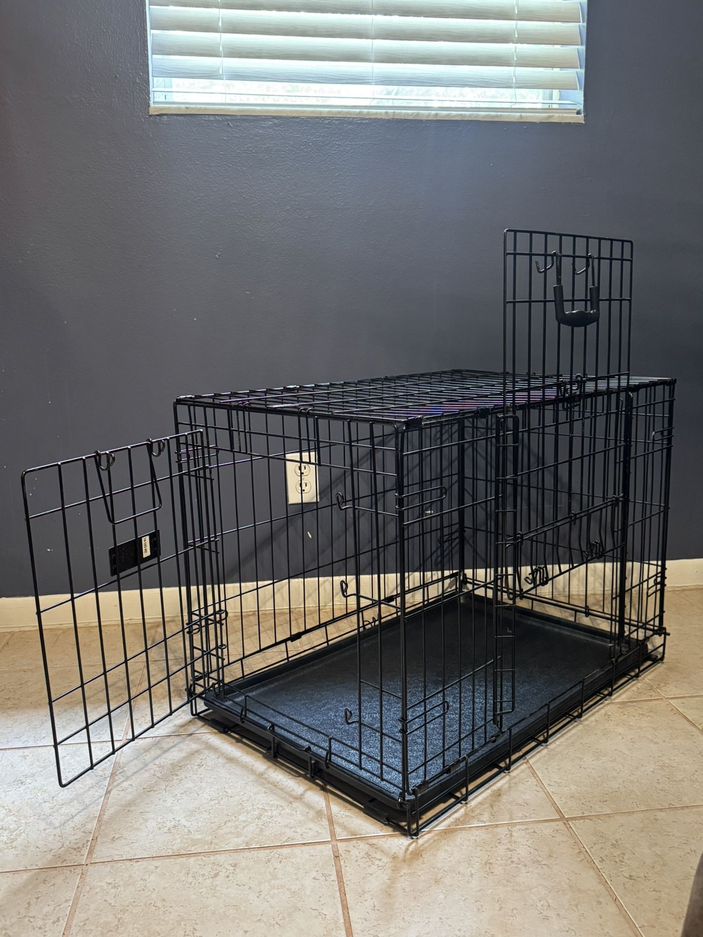 MidWest Ovation Double Door Dog Crate