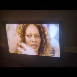 32 Clear Picture Television