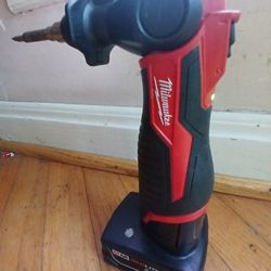 Milwaukee 2488-20 M12™ Soldering Iron W/ M12 3.0 Lithium-Ion Battery 