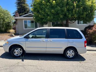 2000 Mazda MPV