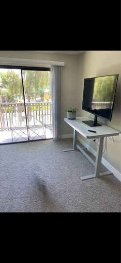 Standing desk