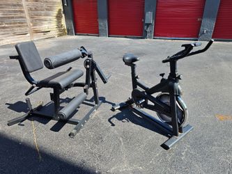 $200 Pair / Goplus Leg Extension Machine and fair Spin Bike. Homestead 33033. DELIVERY FEE
Durable steel exercise equipment set includes: a blac