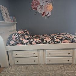 2 Twin Beds, Bed Frames, Mattresses, & Bedding