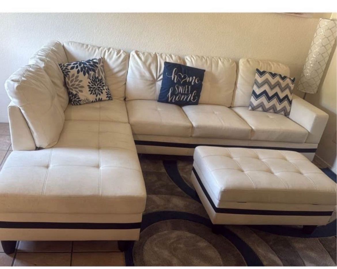 Couches/sofas