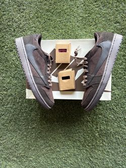 Travis Scott Jordan 1 “Velvet”