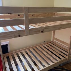 Bunk bed