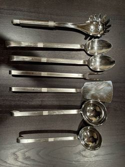 Le Creuset Stainless Steel Kitchen Utensil Set