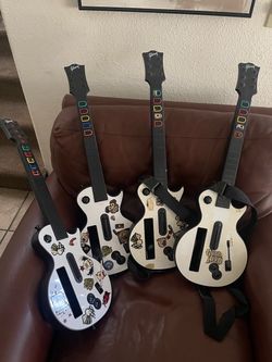 Guitar Hero Gibson Controllers Lot of 4