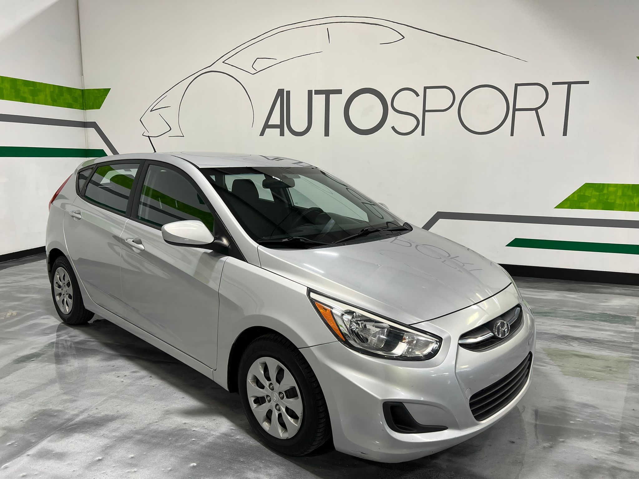 2015 Hyundai Accent for Sale in Orlando, FL - OfferUp