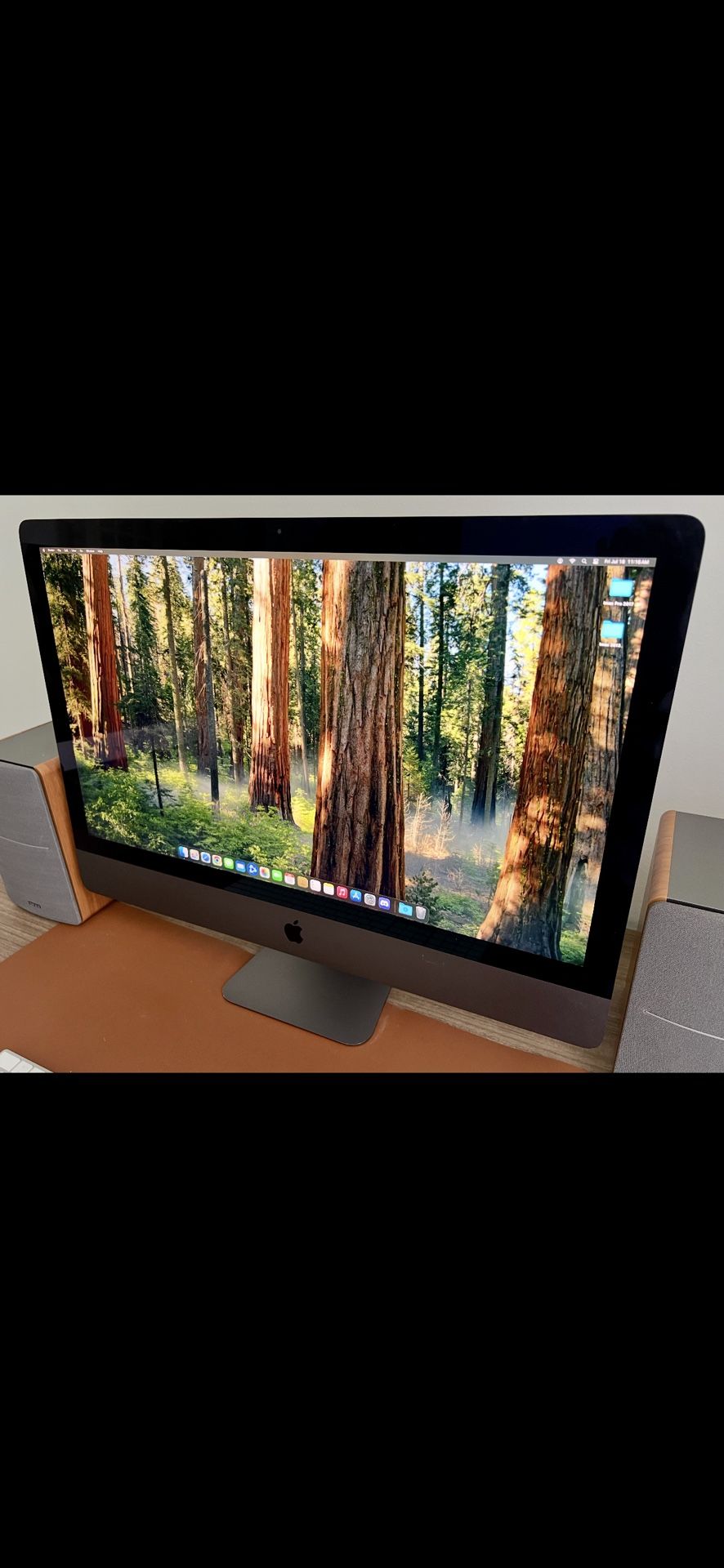 Apple iMac Pro - 2017 (Max RAM and Graphics Card)