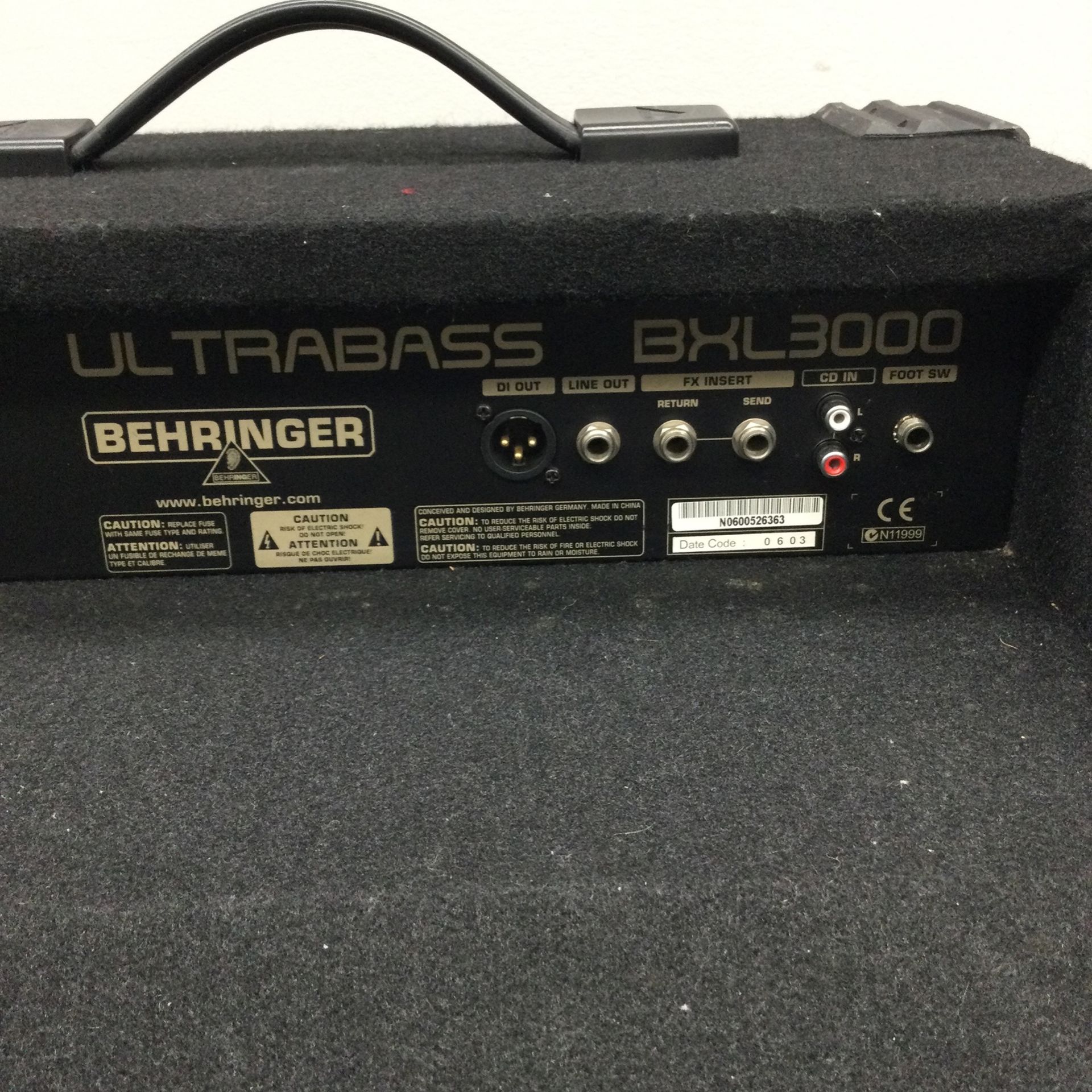 Behringer Ultra bass BXL3000