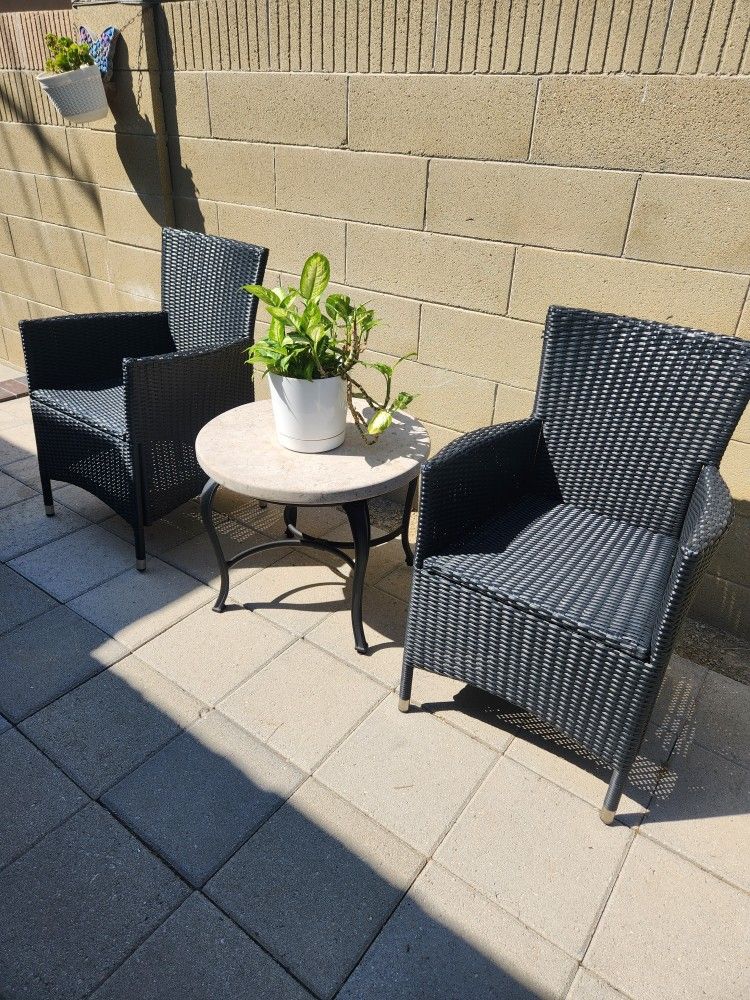 Outdoor patio set / patio furniture / 3 piece set
