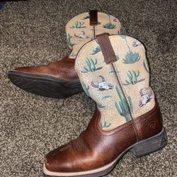Ariat child’s leather western cowboy boots size 2