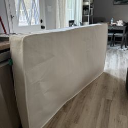 Newton Twin Bed 