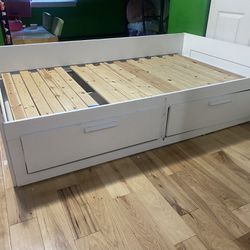 White Twin Trundle Bed  W/ Two Large drawers 