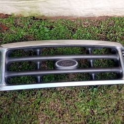 Front Grill 02' F350 7.3L Powerstroke Diesel w/Emblem