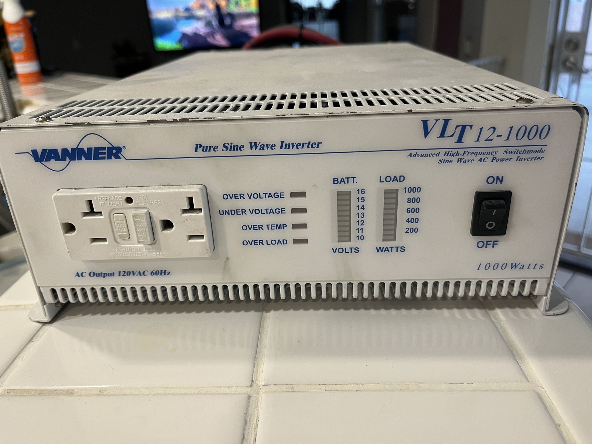 Vanner Pure Sine Wave Inverter VLT 12-1000