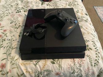 PS4 and a knock off CIRKA controller!
