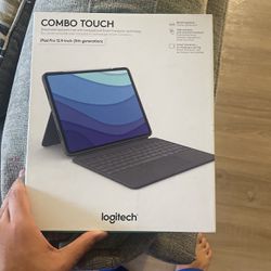 Logitech 12.9 Keyboard 
