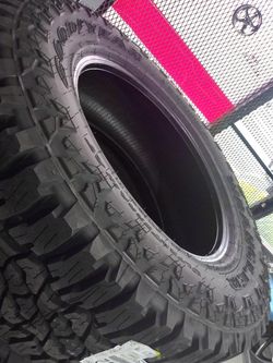 35X12.50r 20" Goodyear