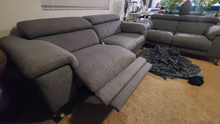 Sofa recliner with usb