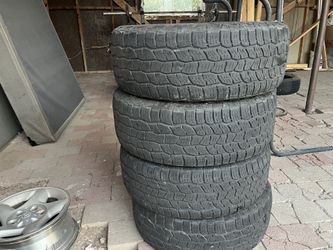 Tires and rims 16inch Toyota Tacoma