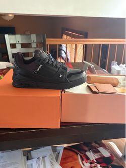 LV Trainer Black size 10.5