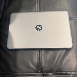 Hp 15.6” Touchscreen Laptop With Charger