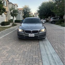 2014 BMW 5 Series 528i