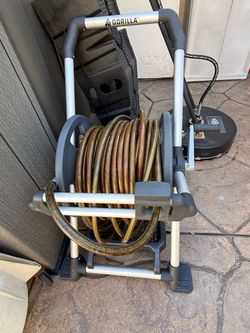 Hose reel with hose