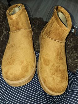 Sz 10 boots NEW