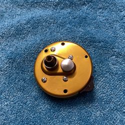 Handle Side /Side Plate Loaded  Penn 910-940